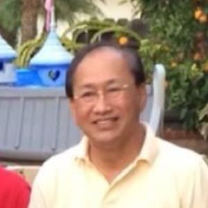 Meet your Posher, Ernesto a.